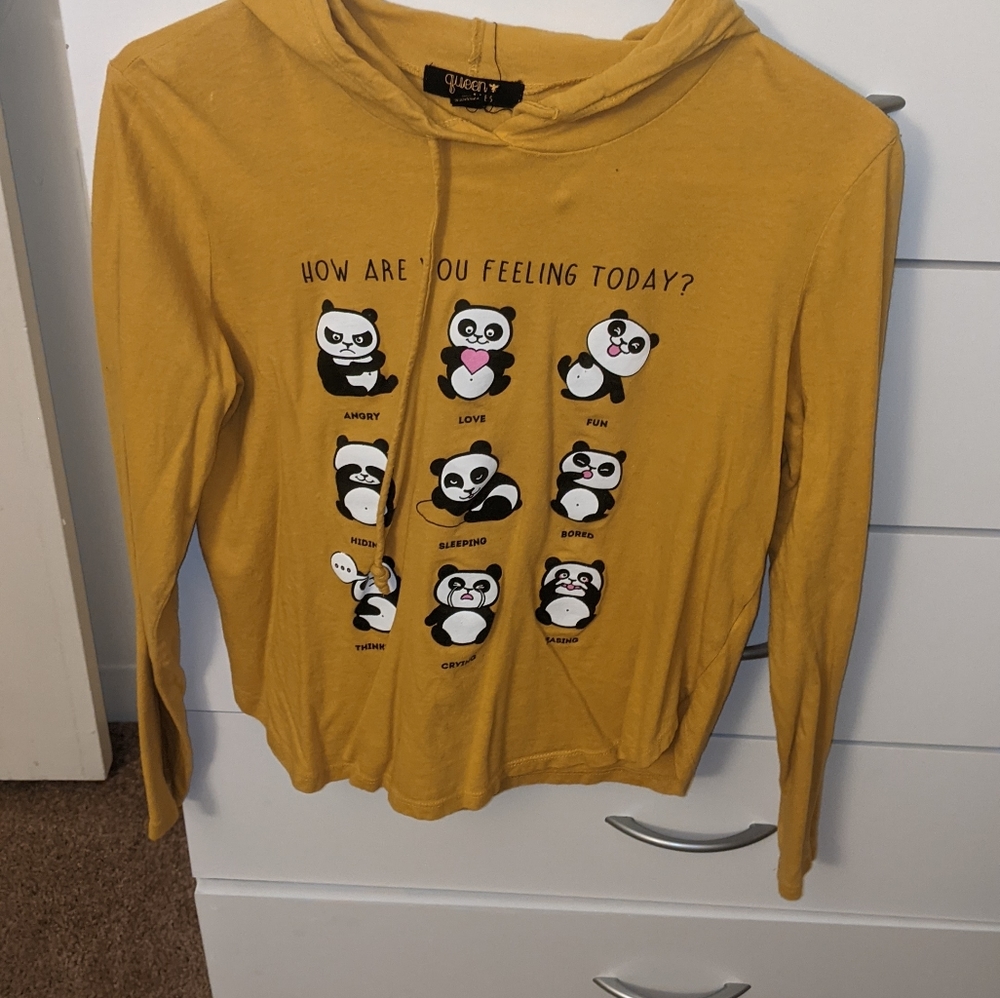 Cute hooded shirt